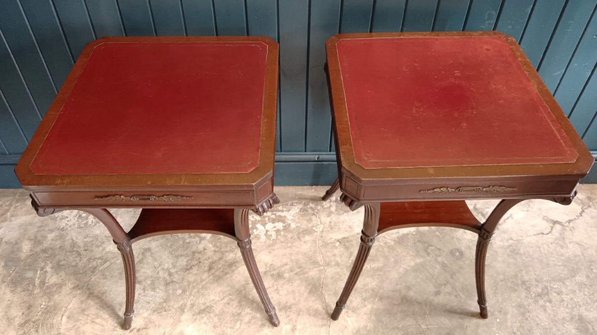 A pair of Regency style red leather top Mahogany lamp tables (4).jpg
